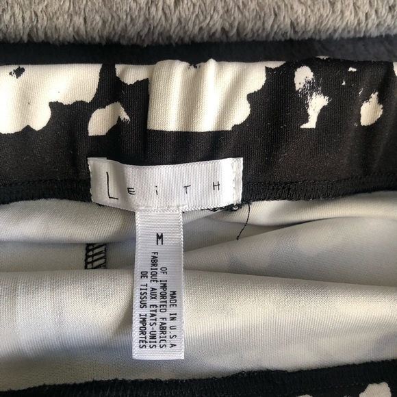 LEITH Nordstrom Black and white geometric print striped pencil skirt - Picture 3 of 8